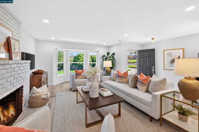 2481 Casa Way, Walnut Creek, CA 94597