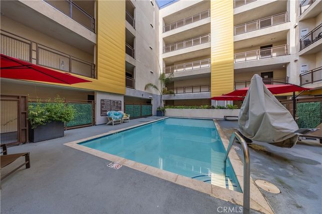 2939 Leeward 305, Los Angeles, CA 90005