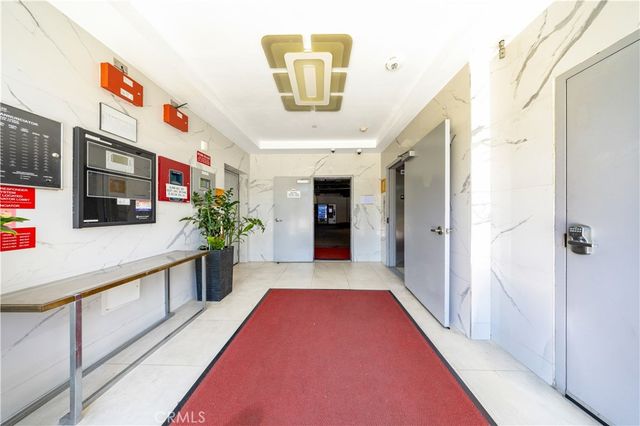 2939 Leeward 305, Los Angeles, CA 90005