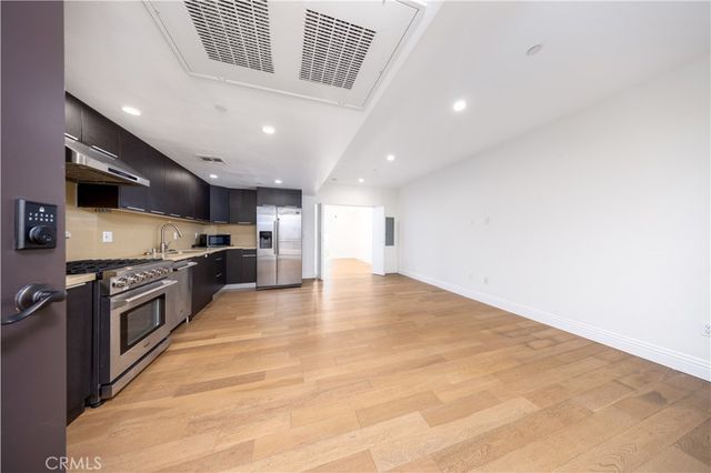 2939 Leeward 305, Los Angeles, CA 90005