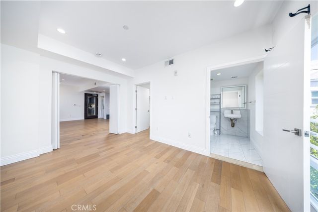 2939 Leeward 305, Los Angeles, CA 90005