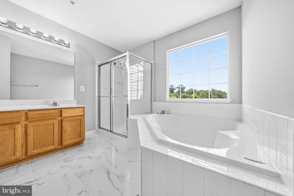 Image 36 of property listing at 10278 HOUSELY PL, White Plains, MD 20695