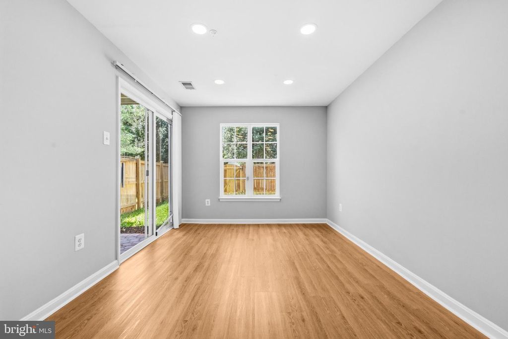Image 45 of property listing at 10278 HOUSELY PL, White Plains, MD 20695