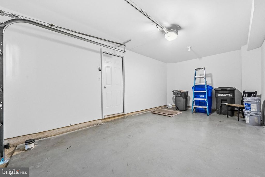 Image 49 of property listing at 10278 HOUSELY PL, White Plains, MD 20695
