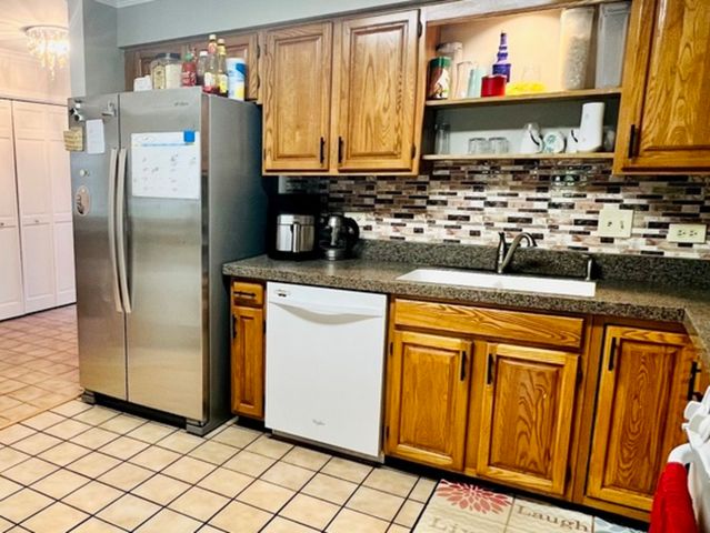 805 Suffield Square, Lincolnshire, IL 60069