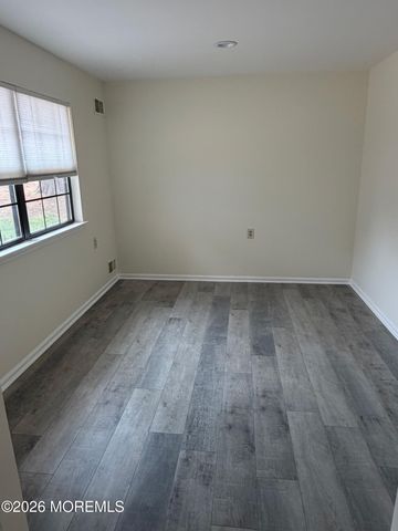30 Oriel Way, Marlboro, NJ 07746