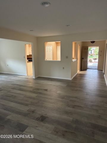 30 Oriel Way, Marlboro, NJ 07746