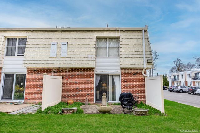 53 Rocky Point Yaphank Road 13, Rocky Point, NY 11778
