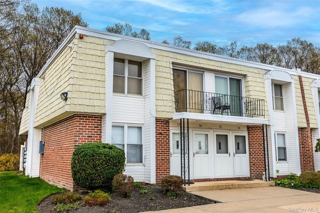53 Rocky Point Yaphank Road 13, Rocky Point, NY 11778