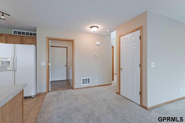 2048 Connor Place, Lincoln, NE 68505