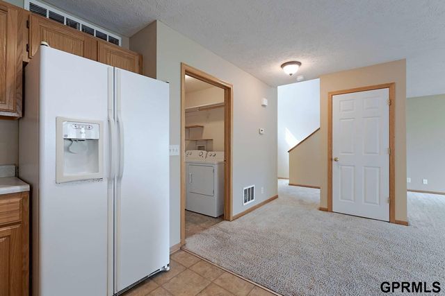 2048 Connor Place, Lincoln, NE 68505