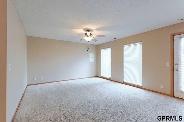 2048 Connor Place, Lincoln, NE 68505