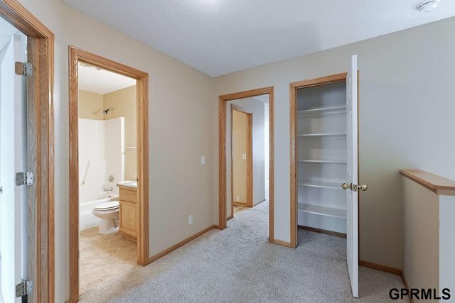 2048 Connor Place, Lincoln, NE 68505