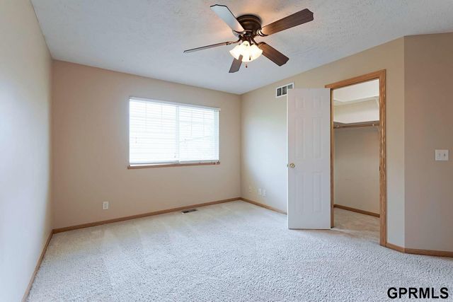 2048 Connor Place, Lincoln, NE 68505