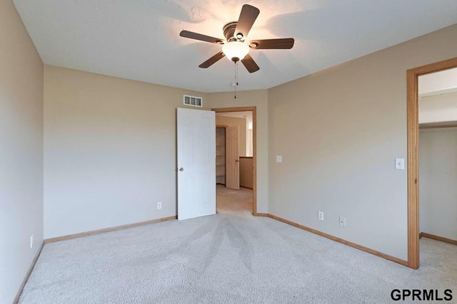 2048 Connor Place, Lincoln, NE 68505