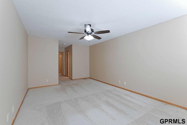 2048 Connor Place, Lincoln, NE 68505