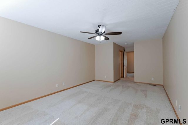 2048 Connor Place, Lincoln, NE 68505