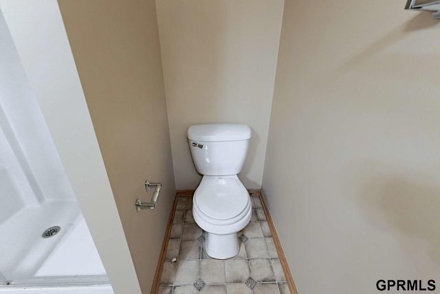 2048 Connor Place, Lincoln, NE 68505