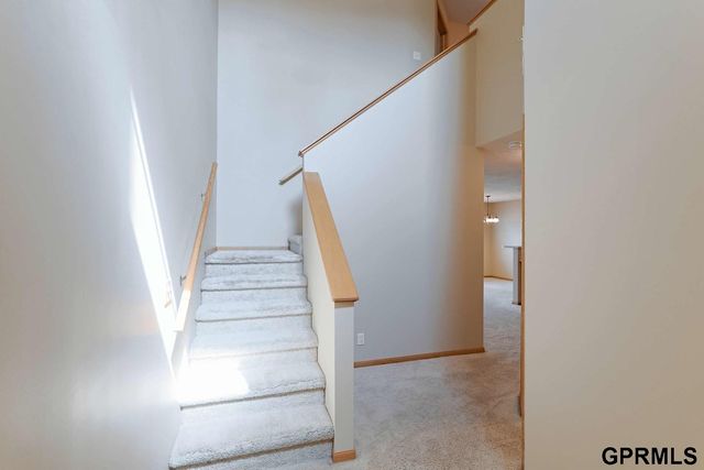 2048 Connor Place, Lincoln, NE 68505