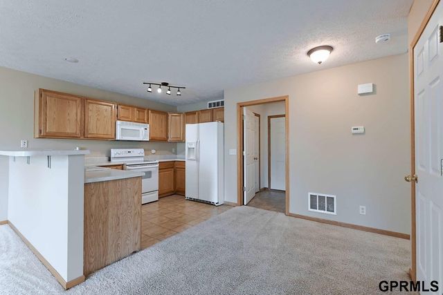 2048 Connor Place, Lincoln, NE 68505