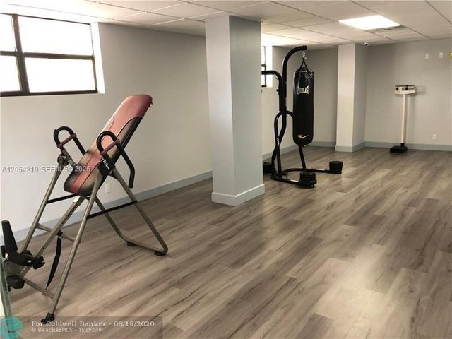 600 Parkview Drive 818, Hallandale Beach, FL 33009