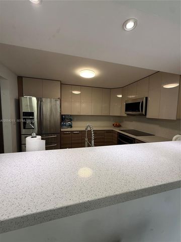 600 Parkview Drive 818, Hallandale Beach, FL 33009
