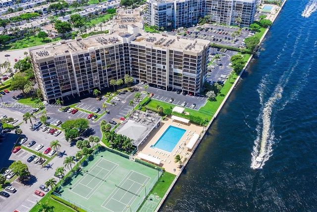 600 Parkview Drive 818, Hallandale Beach, FL 33009