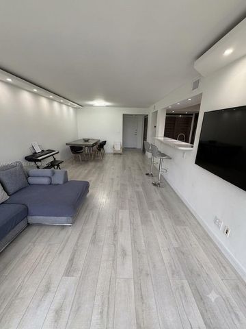 600 Parkview Drive 818, Hallandale Beach, FL 33009