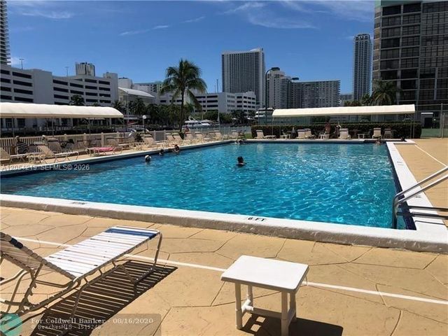 600 Parkview Drive 818, Hallandale Beach, FL 33009