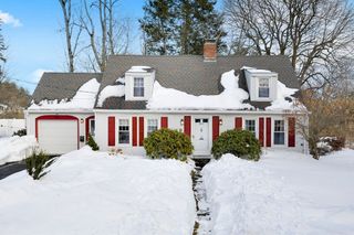 12 Gates Rd, Shrewsbury, MA 01545