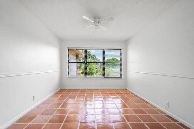 9405 Dundee Drive, Lake Worth, FL 33467
