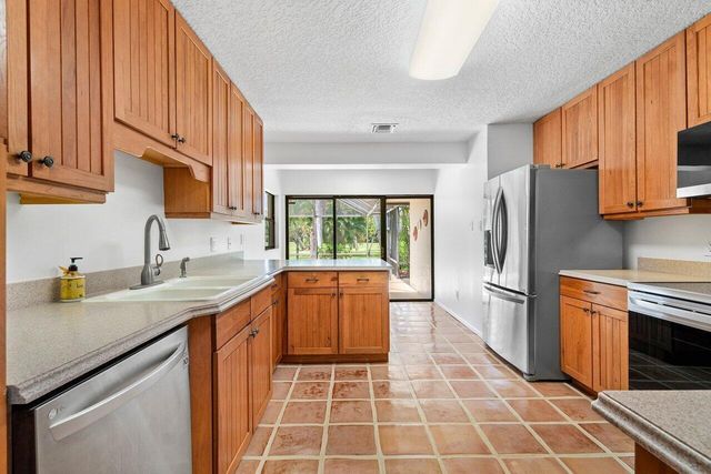 9405 Dundee Drive, Lake Worth, FL 33467