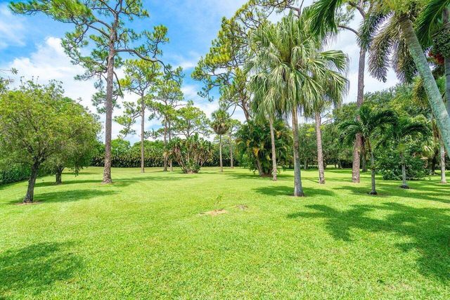 9405 Dundee Drive, Lake Worth, FL 33467