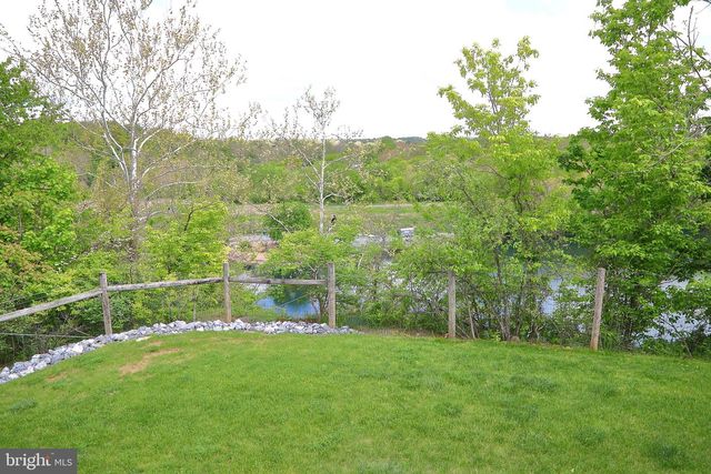 131 GENTLEMENS WAY, Lancaster, PA 17603