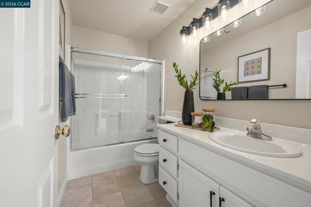 10838 Mcpeak Ln, Dublin, CA 94568