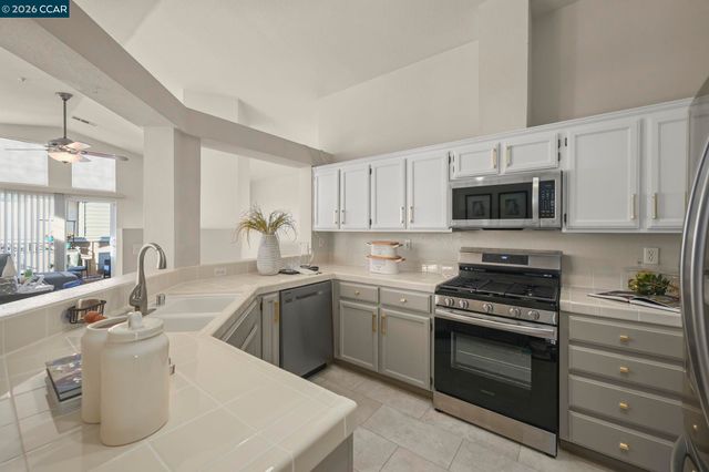 10838 Mcpeak Ln, Dublin, CA 94568