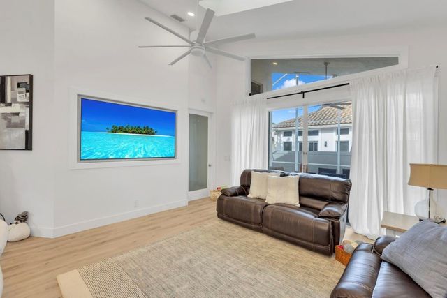 6391 NW 23rd Lane, Boca Raton, FL 33434