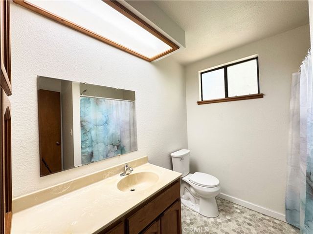 3173 Saint Francis Drive, Lakeport, CA 95453