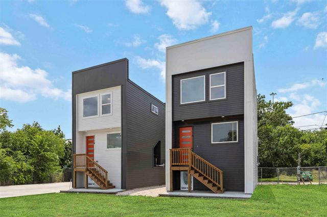 2116 Des Chaumes Street, Houston, TX 77026