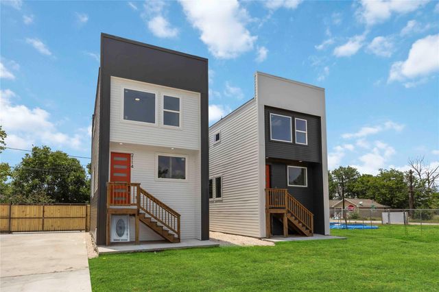 2116 Des Chaumes Street, Houston, TX 77026