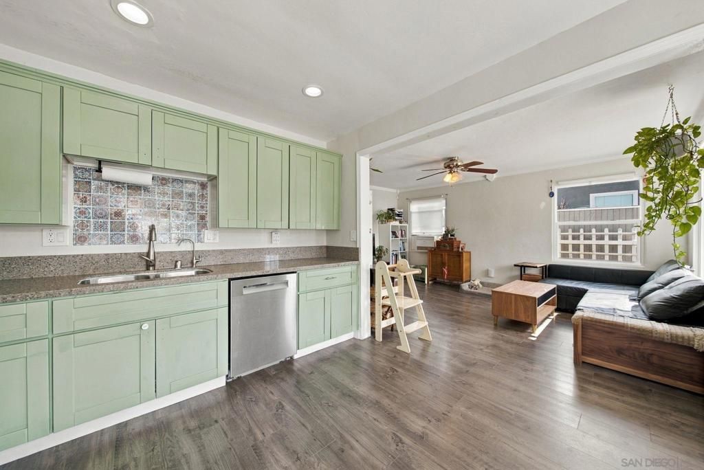 6220 Streamview Dr, San Diego, CA 92115 — photo 5