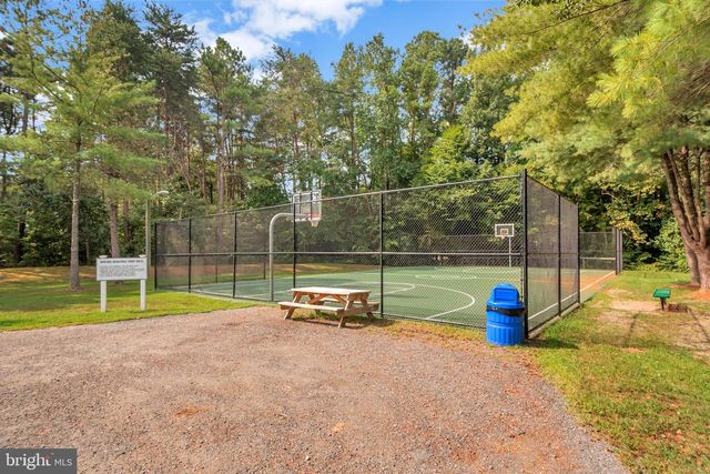 763 CANTERBURY DR, Ruther Glen, VA 22546
