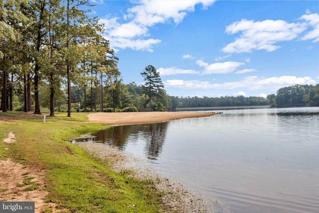 763 CANTERBURY DR, Ruther Glen, VA 22546