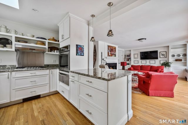 14 Temple Street, Stonington, CT 06378