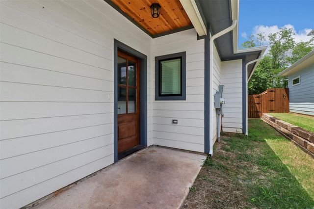 1313 S 5th Avenue 1313, Denison, TX 75021
