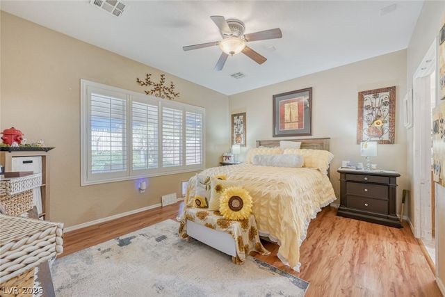 7605 Fruit Dove Street, North Las Vegas, NV 89084