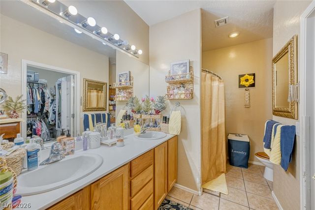 7605 Fruit Dove Street, North Las Vegas, NV 89084