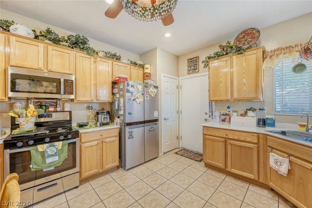 7605 Fruit Dove Street, North Las Vegas, NV 89084