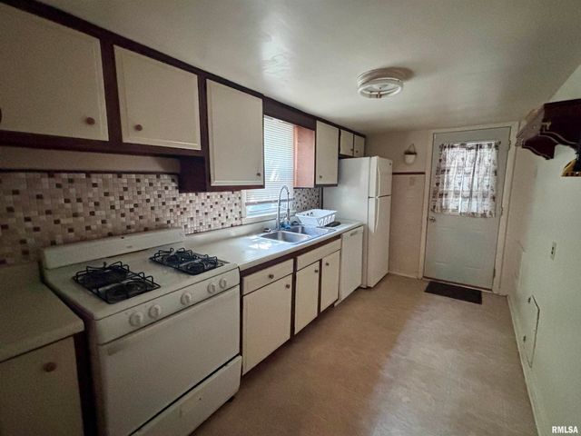 604 W MAPLE Avenue North, Springfield, IL 62702