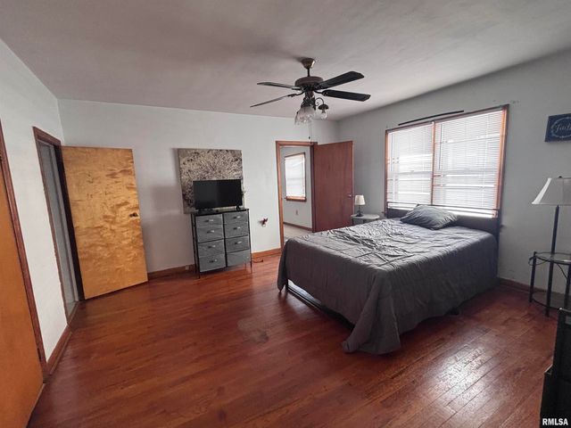 604 W MAPLE Avenue North, Springfield, IL 62702